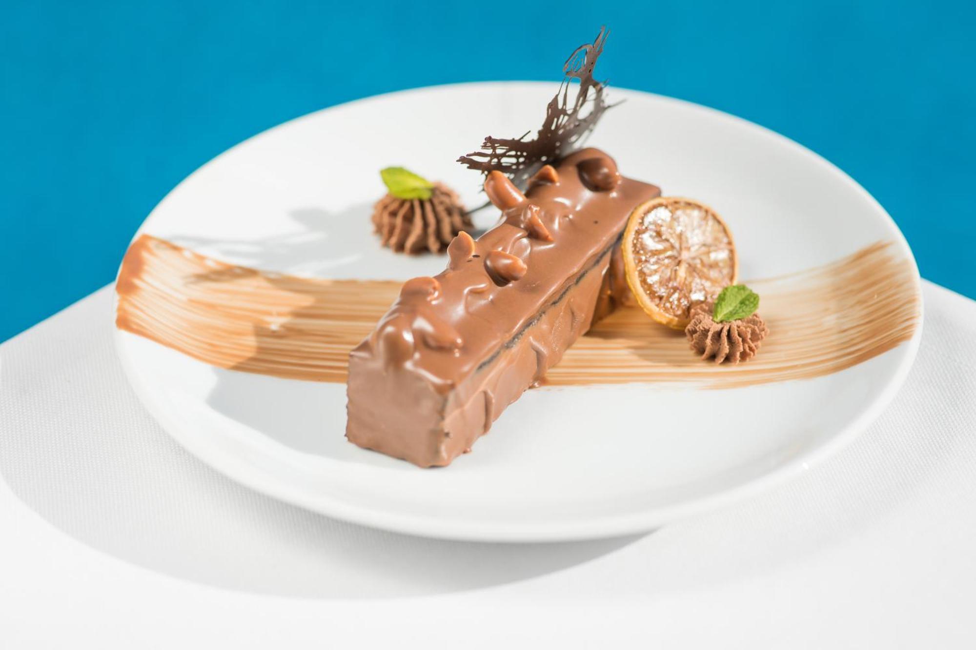 Grand Mogador Agdal & Spa Маракеш Екстериор снимка A chocolate dessert